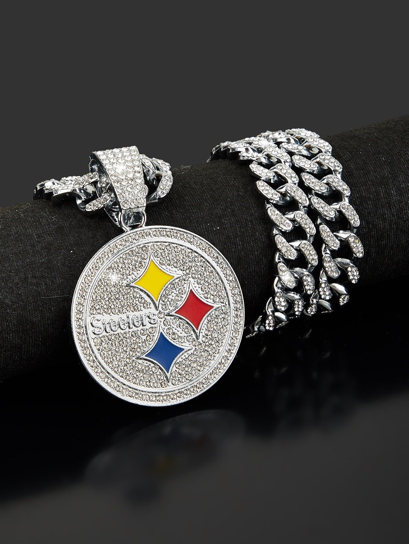 🔥 LAST DAY: Up to 63% OFF – NFL Team Pride Gem Chain Necklace