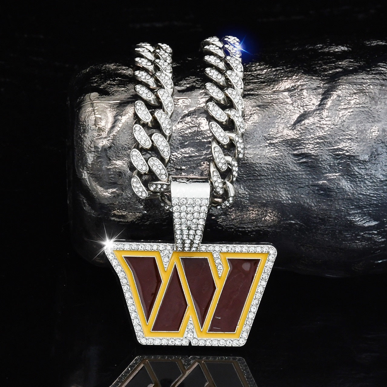 🔥 LAST DAY: Up to 63% OFF – NFL Team Pride Gem Chain Necklace
